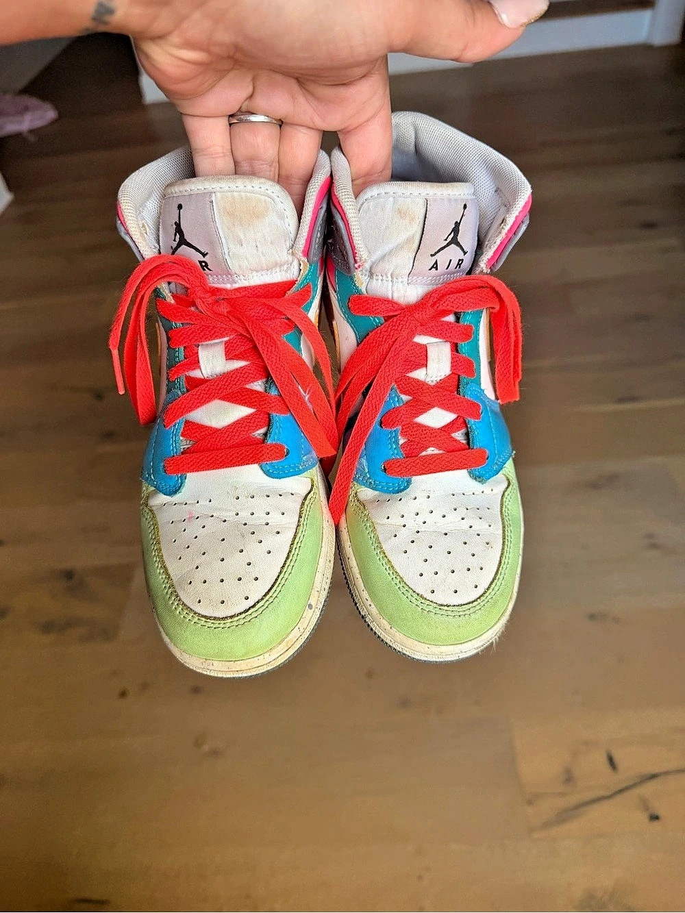 Jordan Air Jordan 1 Mid Color Block Sneakers Size 4.5Y